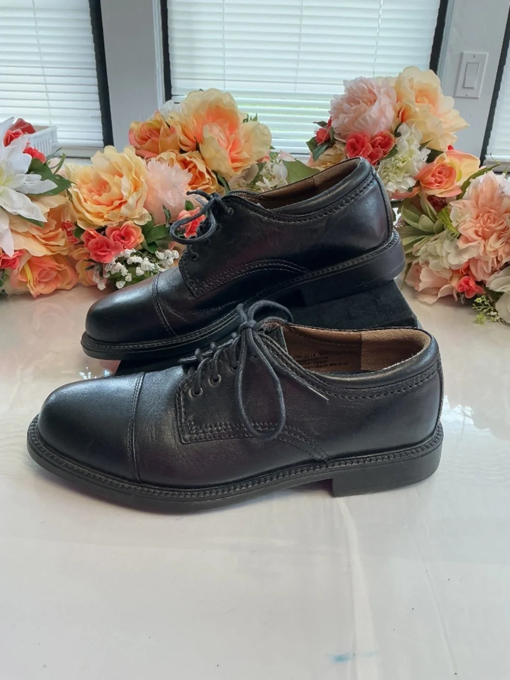 Dockers Men’s Black Leather Cap Toe Lace Up Dress Shoes Office Work Size 9M